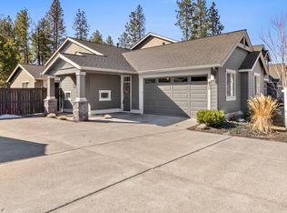 60447 Hedgewood Ln, Bend, OR 97702