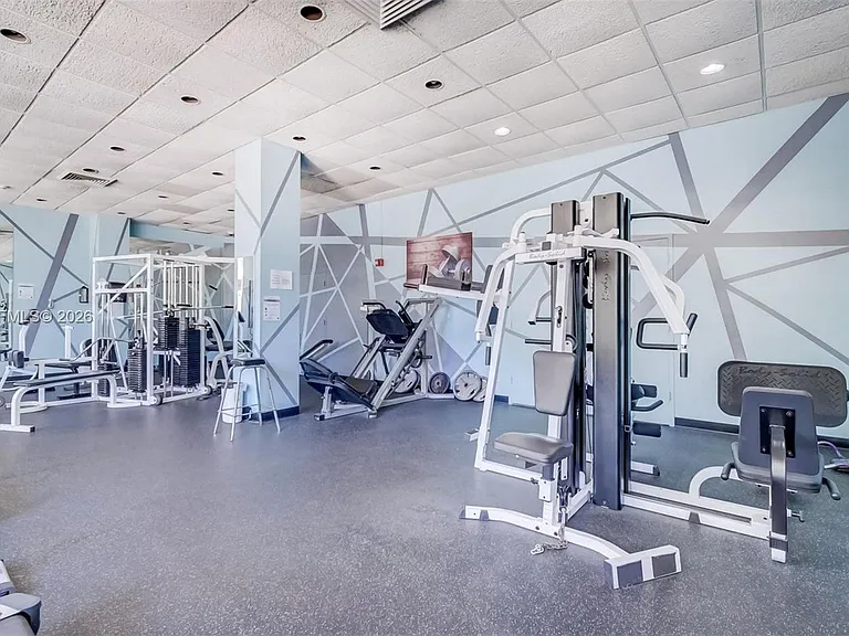 7441 Wayne Ave #8J — Photo 26