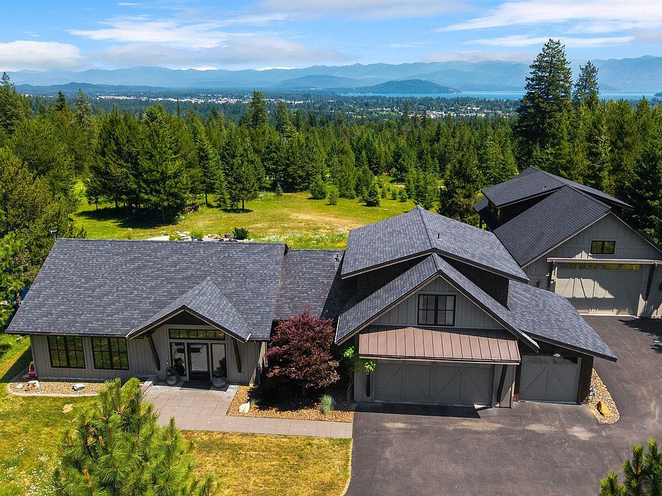 1st image of 417 Ravenwood Dr