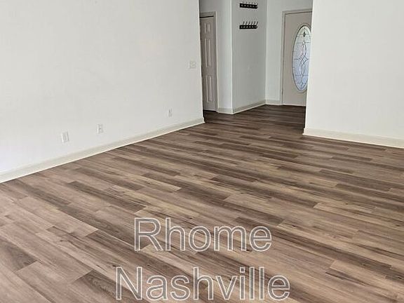 4th image of 1019 Golf View Way