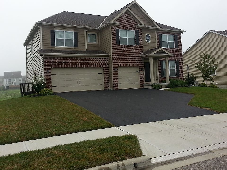 1st image of 200 Balsam Dr