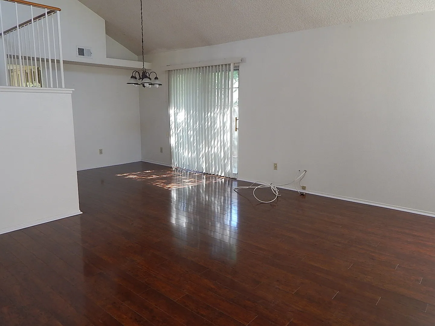 Mission Grove 4 Bedroom Home for Rent | Riverside — Photo 3