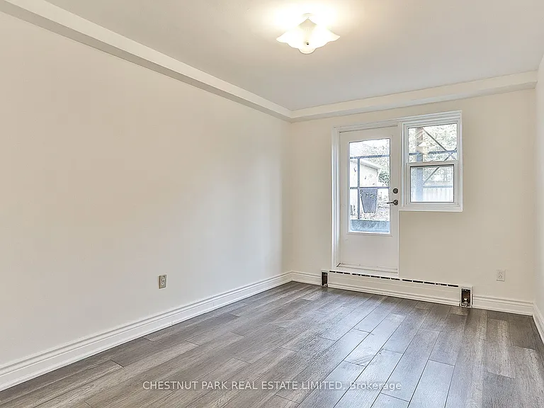 76 Walmsley Blvd #1 — Photo 19