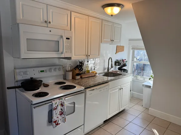 32 Paul Revere Rd #3, Arlington, MA 02476
