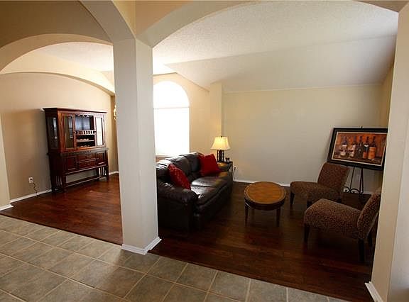 4th image of 5505 Murton Pl