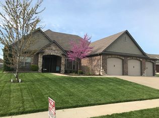 300 Eagle Lake Dr, Ashland, MO 65010