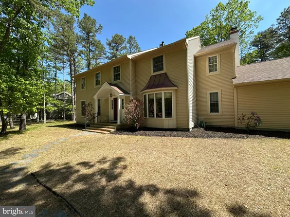 7 Yardley Dr, Medford, NJ 08055