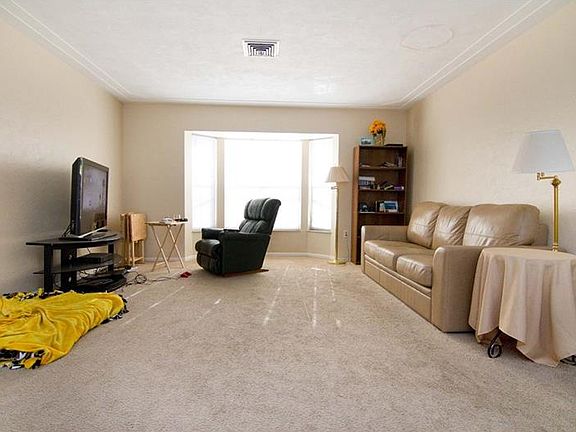 2nd image of 6577 Bowline Dr