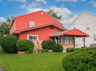 144 S Manoa Rd, Havertown, PA 19083