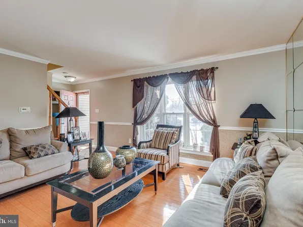 8661 Wyndam Rd, Pennsauken, NJ 08109