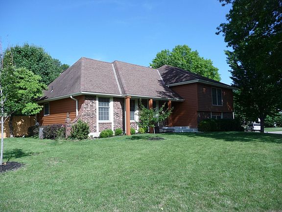 2nd image of 10021 Lowell Ave