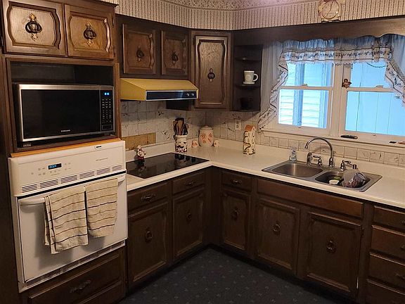 5th image of 10899 N Burton Pl