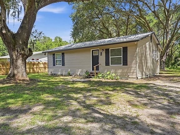 2nd image of 924 MALTAS AVENUE