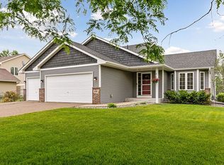 540 Henry Ln, Lino Lakes, MN 55014