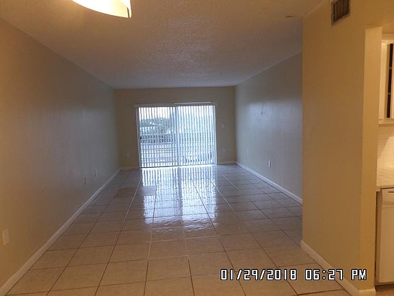 4th image of 3600 NW 21st St APT 313
