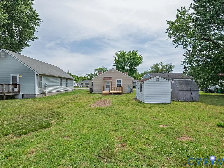 5318 Bloomingdale Ave — Photo 35