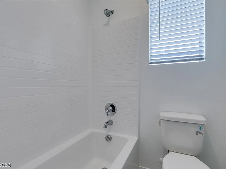 405 Isla Enclave Way — Photo 31