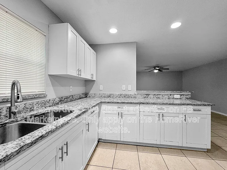 2213 E Emma St — Photo 10