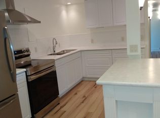 6520 NE 196th St, Kenmore, WA 98028