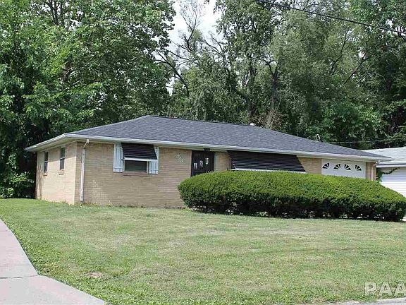 3rd image of 601 E Wilson Ave