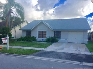 1241 SW 87th Way, Pembroke Pines, FL 33025