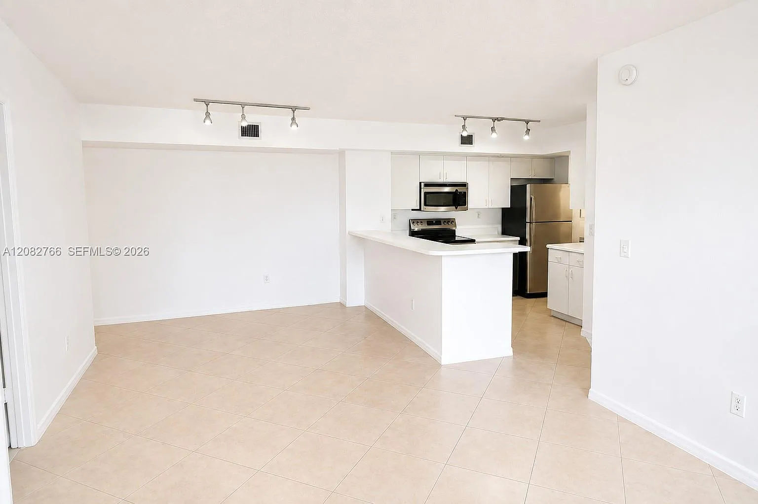 2600 S University Dr — Photo 2