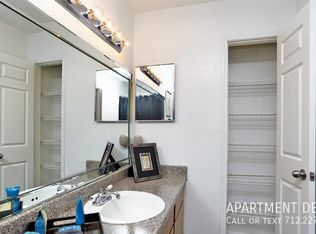 121 Creekbend Dr #3390, Houston, TX 77071