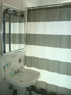 Rented by Metropolitan Equities | media 6