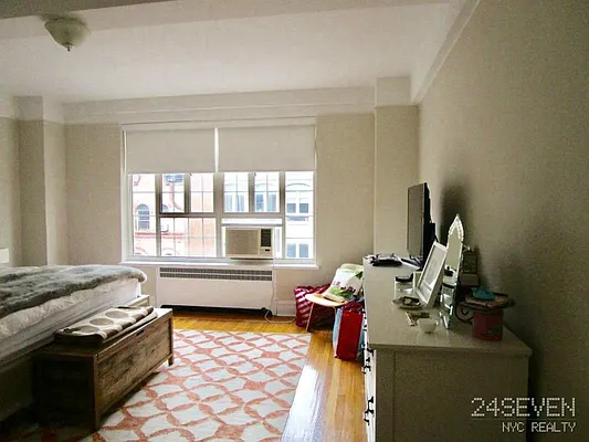 Rented by 24 7 NYC Realty Inc. | media 7