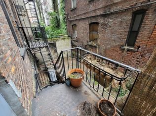 256 E 10th St #1O, New York, NY 10009