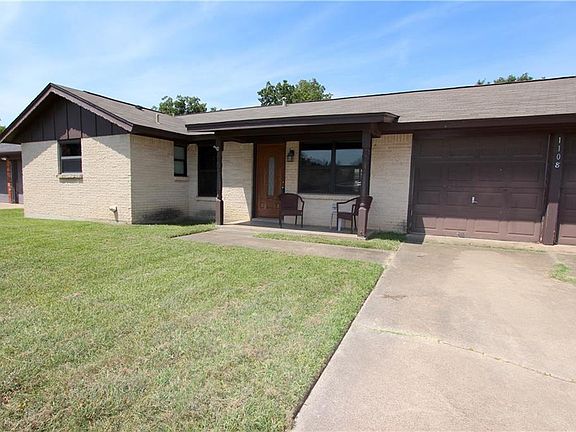 4th image of 1108 Paula Ln