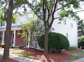 1st image of 3930 Courtyard Pl SE #8