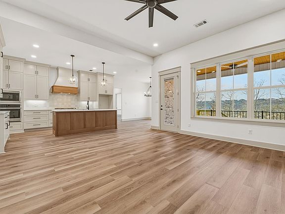 5th image of 1013 Fern Rdg