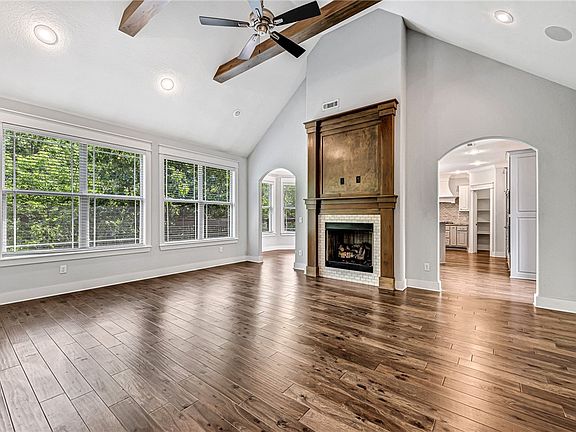 4th image of 2202 NW Small Oaks St