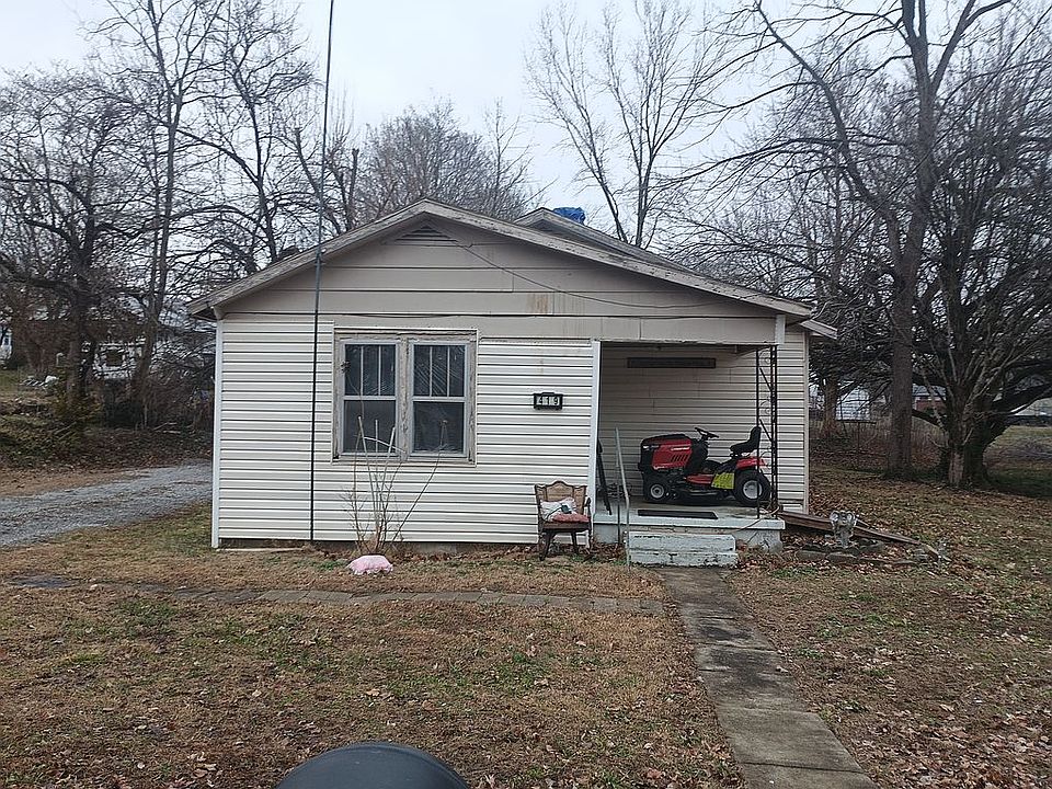 1st image of 419 W Elm St