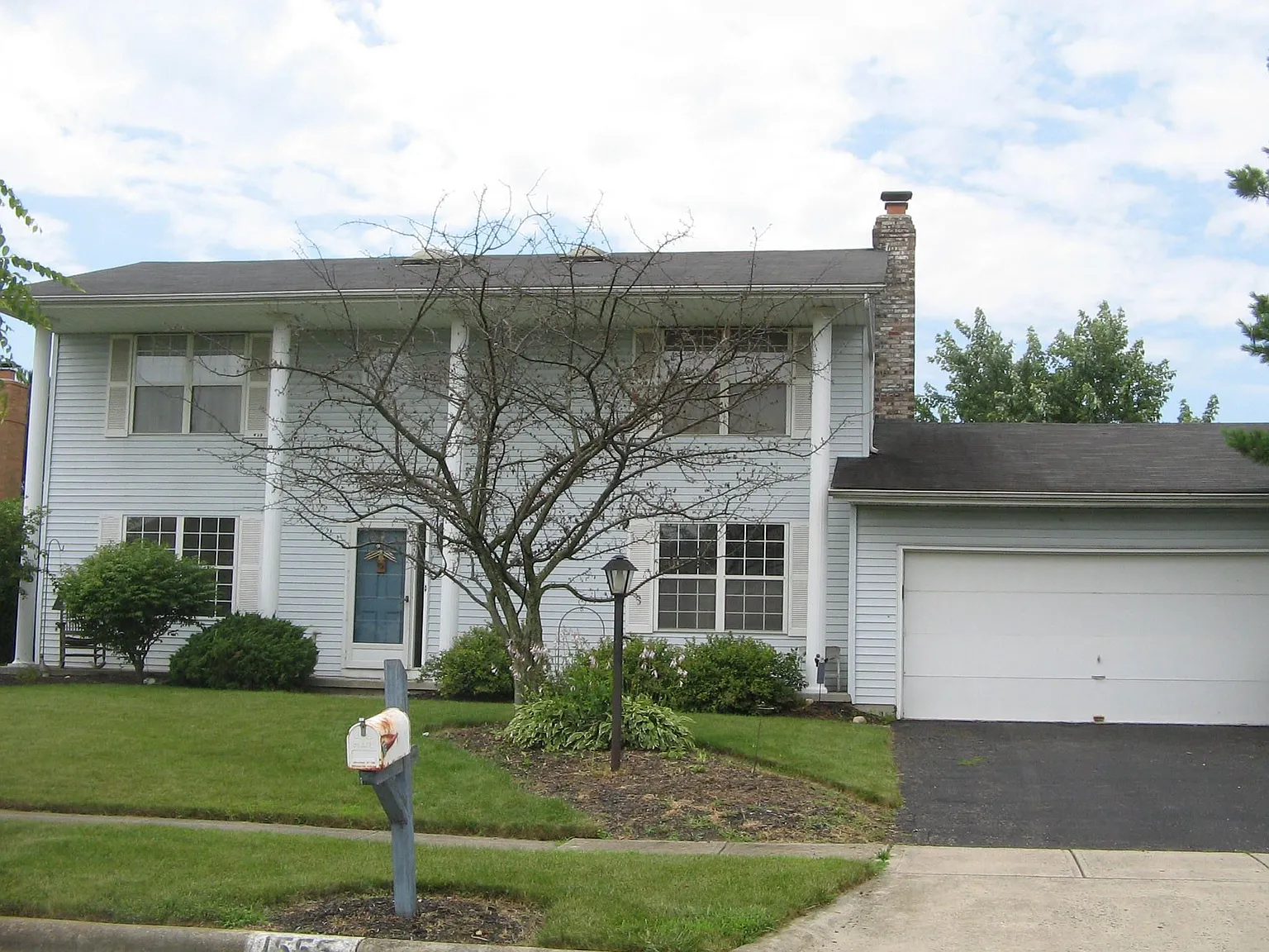1555 Cree Ct photo 1