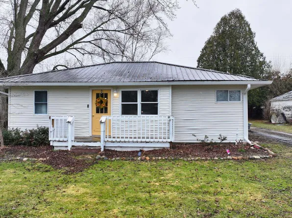625 Hazel St, Vassar, MI 48768