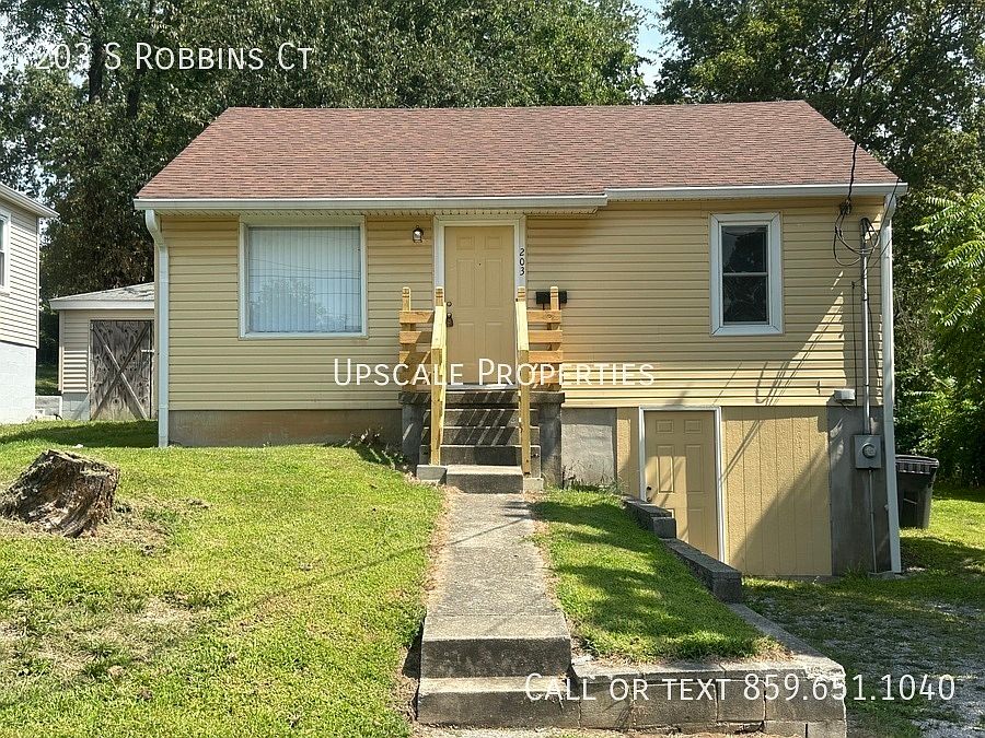 1st image of 203 S Robbins Ct