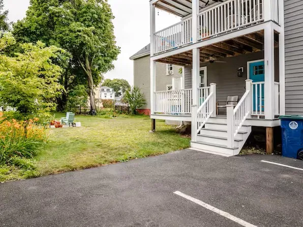 7 Burnside St #1, Salem, MA 01970