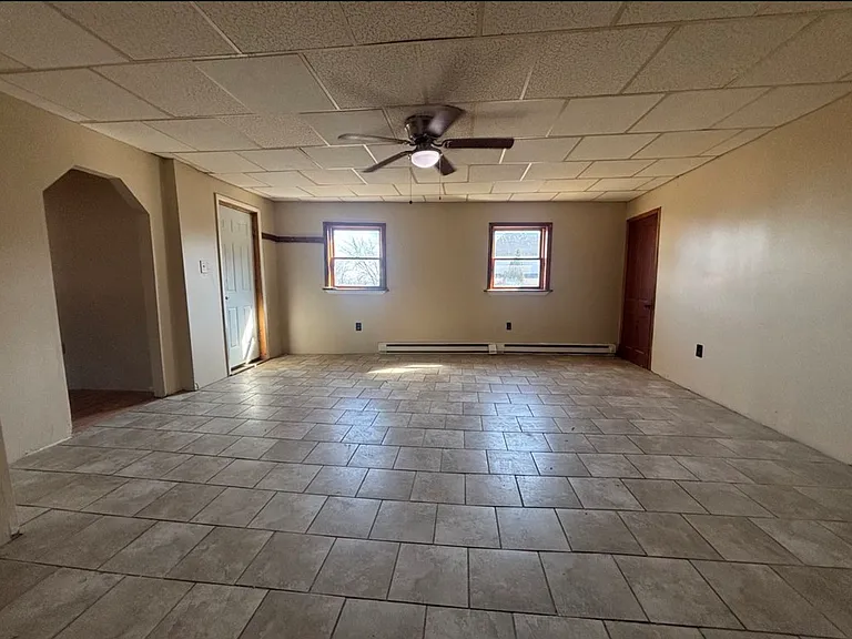 381 Main Rd — Photo 2