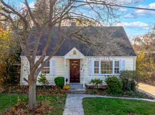 40 Woodland Avenue, Hamden, CT 06514