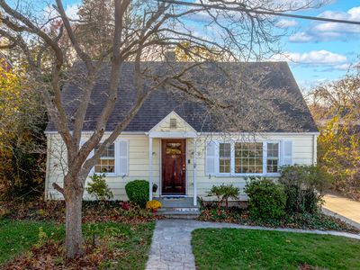 40 Woodland Avenue, Hamden, CT, 06514