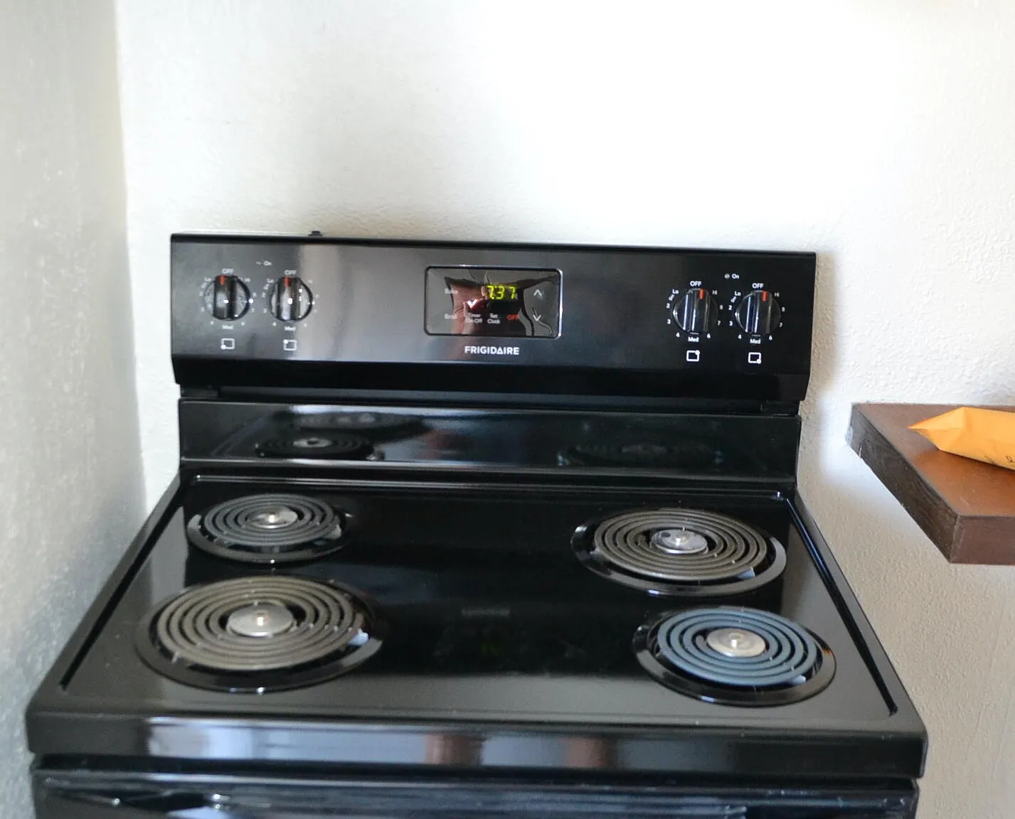 2 bed, 1.0 bath, 1000 sqft, $1,295 — Photo 3