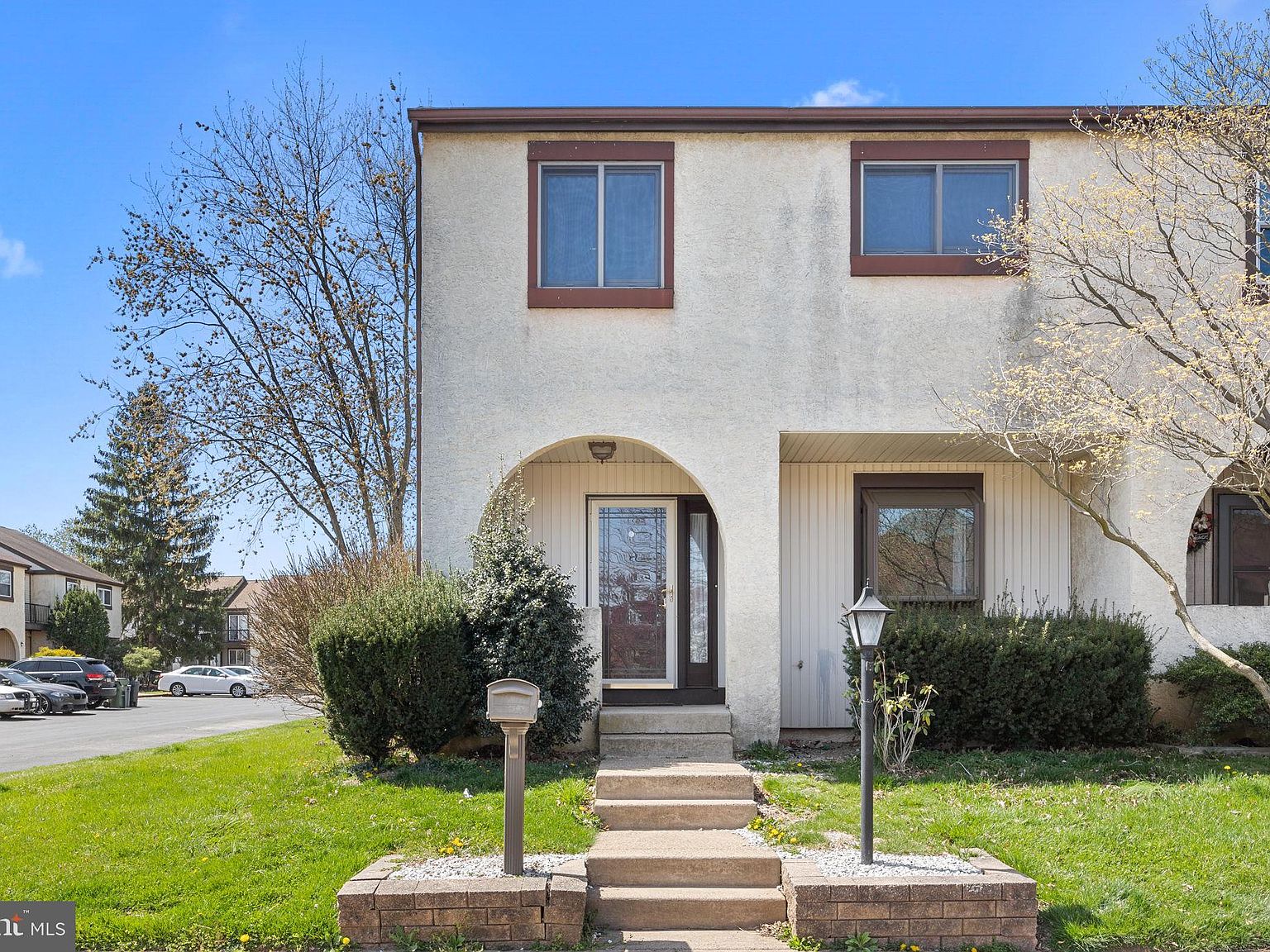 214 Bradley Ct, Holland, PA 18966 Zillow