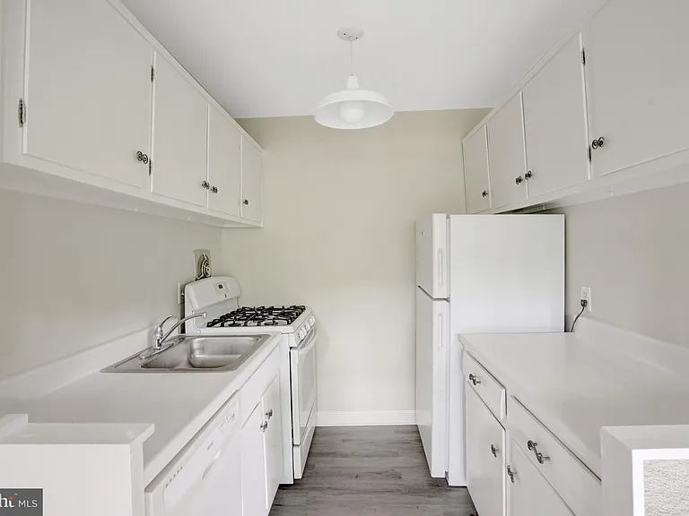 7717 Donnybrook Ct #103 — Photo 49