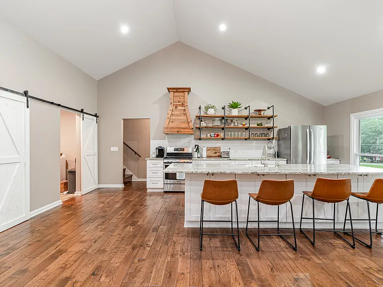 2228 Bowman Rd — Photo 9