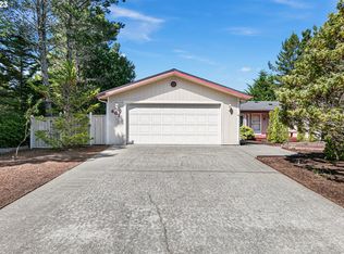 461 Sherwood Loop, Florence, OR 97439