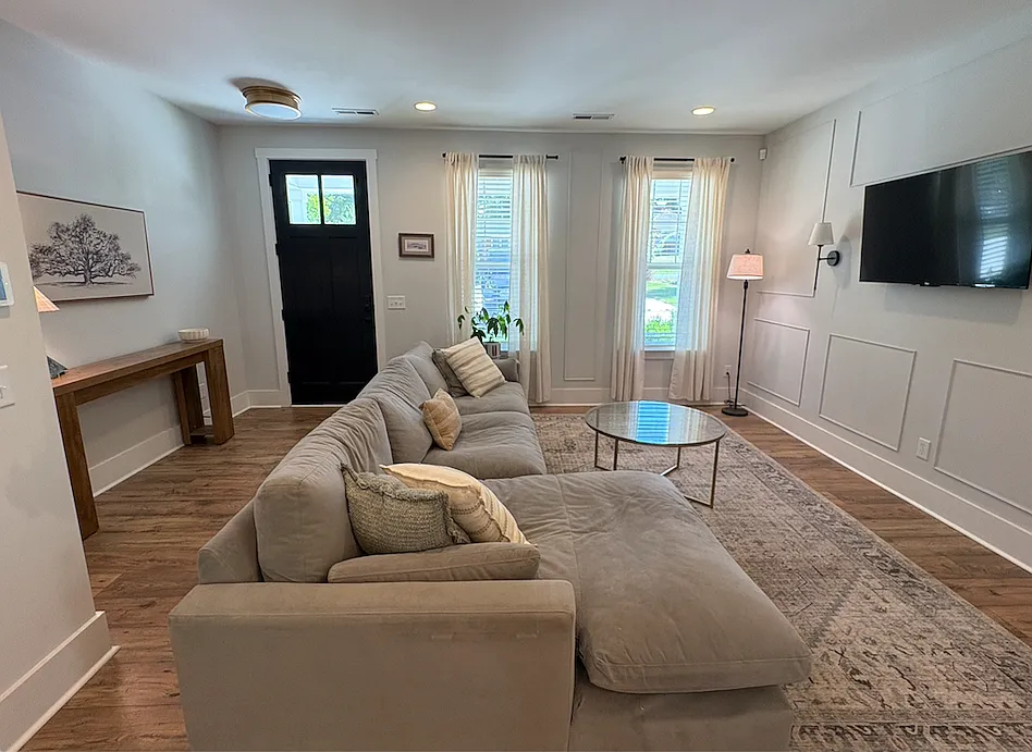 3 bed, 2.5 bath, 1504 sqft, $3,550 — Photo 3