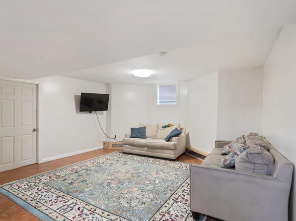 7073 Kennedy Boulevard image 21 of 49