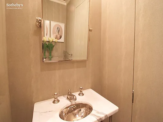 Rented by Sotheby's International Realty | media 80